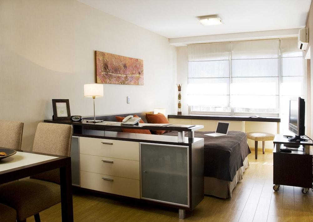 Apartamento Uriburu 1756 By Ayres Recoleta Buenos Aires